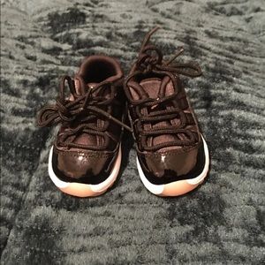 Air Jordan 11 Low Sz 3C